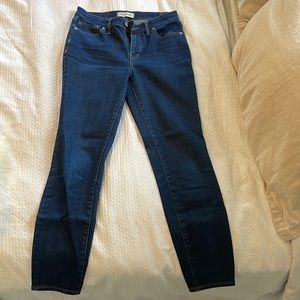 Madewell dark blue denim high riser skinny jean size 28